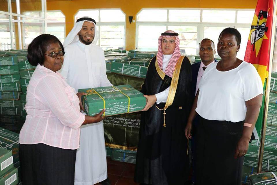 His Excellency the Ambassador accompanied by a representative of the Kingdom's project for benefiting from the sacrificial animals and offerings